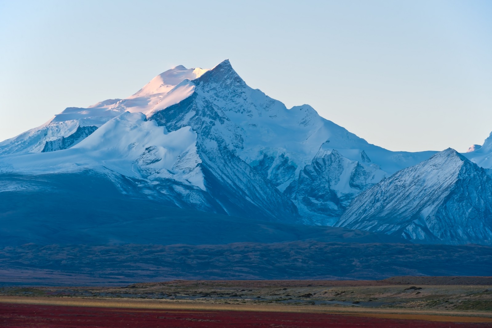 Shishapangma – Mountain Field Guide