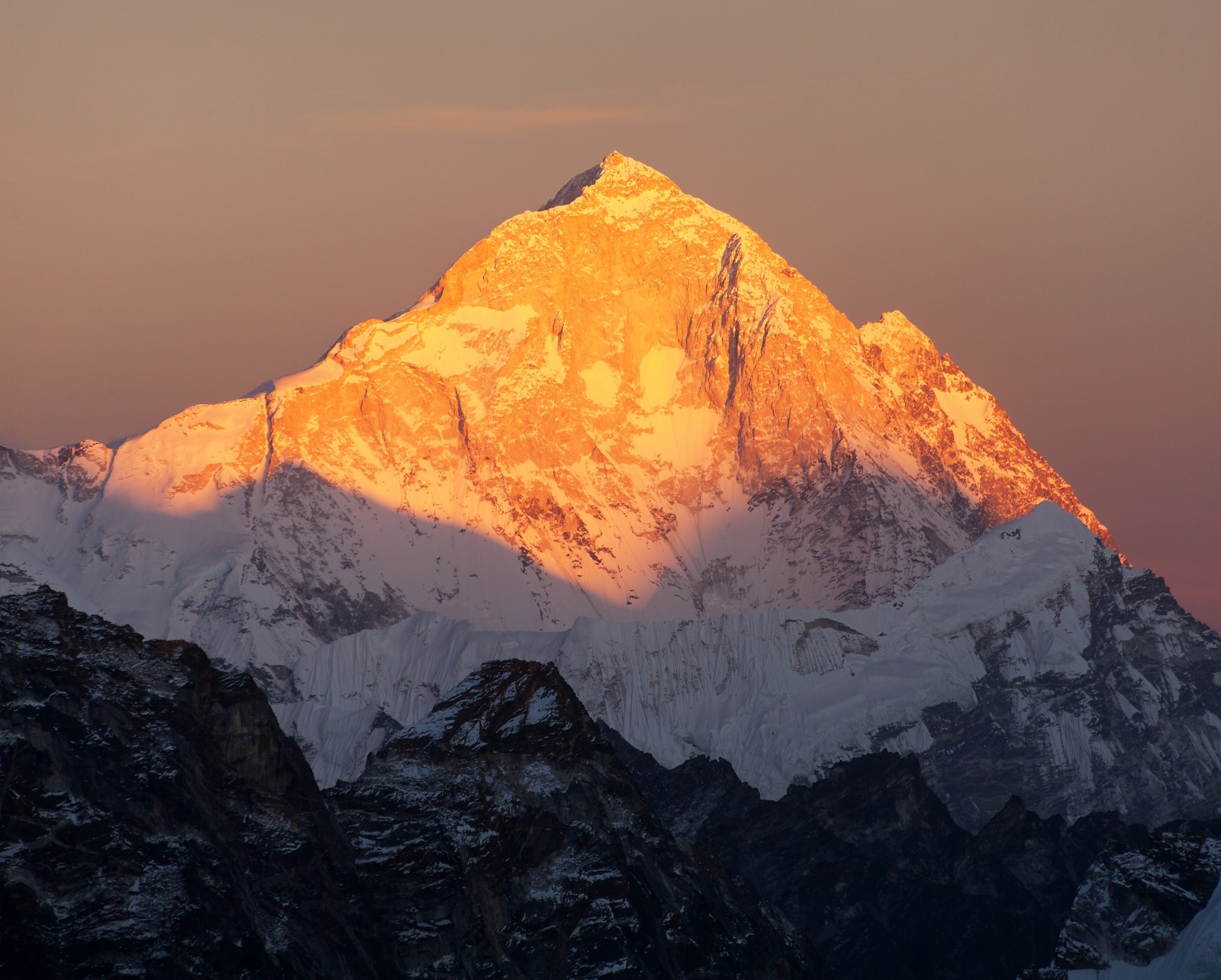 Makalu Mountain Field Guide
