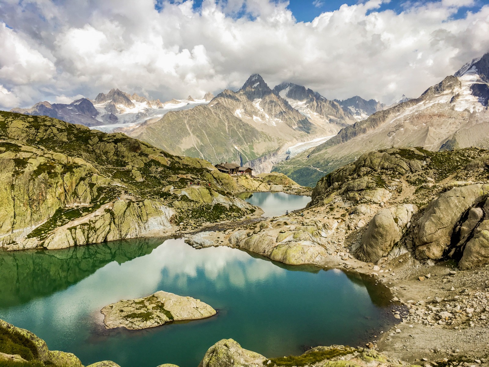 aiguille du tour refuge